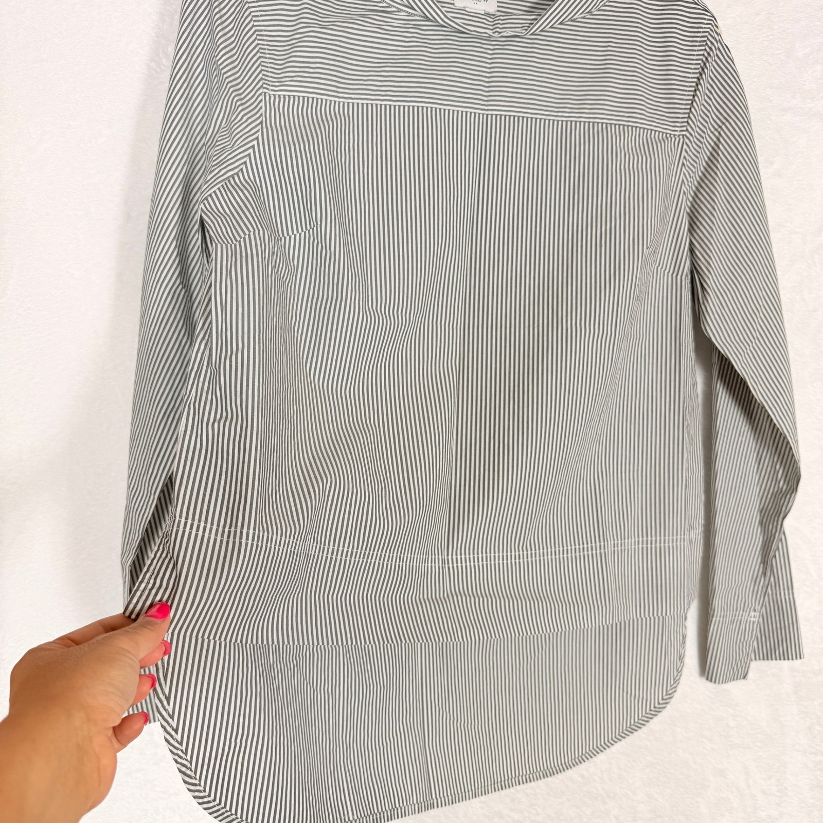J.Crew Women Black White Striped Funnel Neck Button Shoulder Top AG686 Size 8