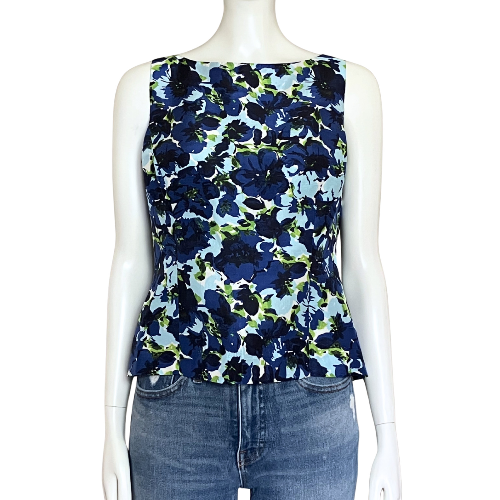 Vintage 90s 100% Silk Sleeveless Blue Floral Top Buttons. Medium. Classic Preppy