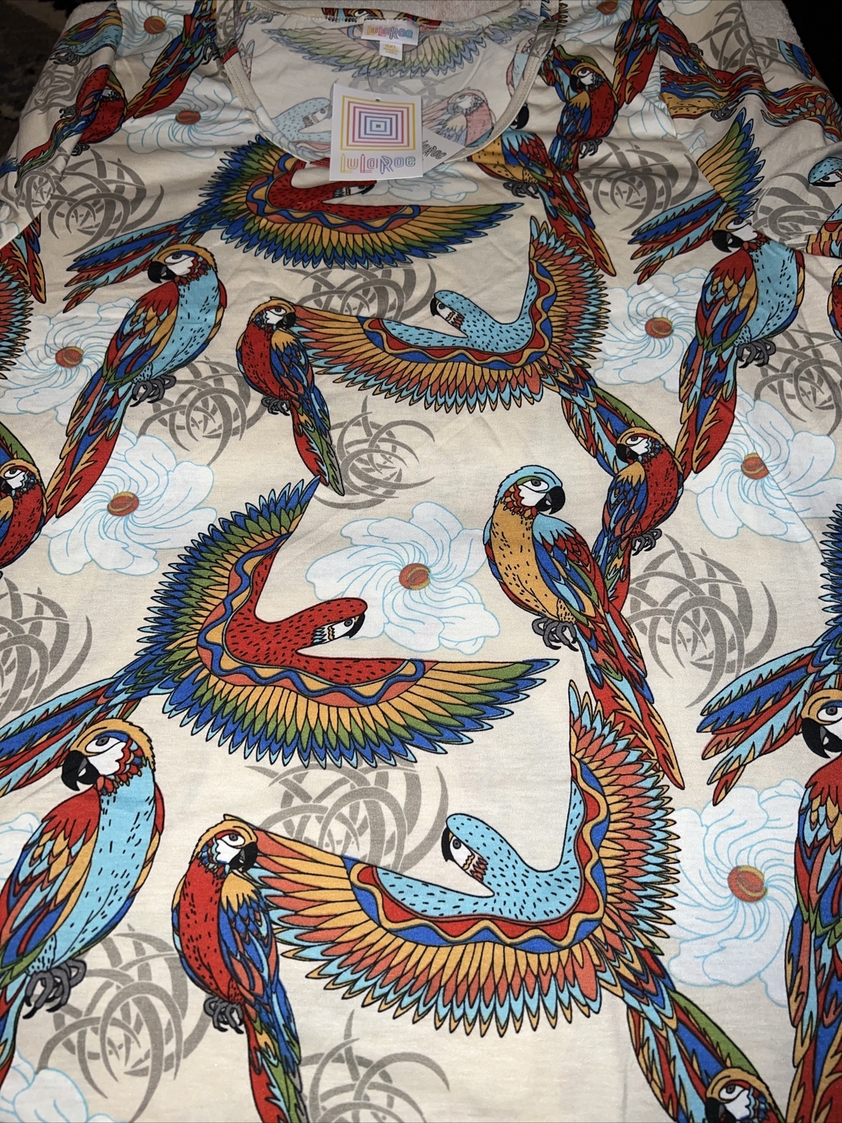 NEW Lularoe Classic T Shirt Top Tan Parrot Floral Tropic 🦜 3XL 26/28 24/26 3X