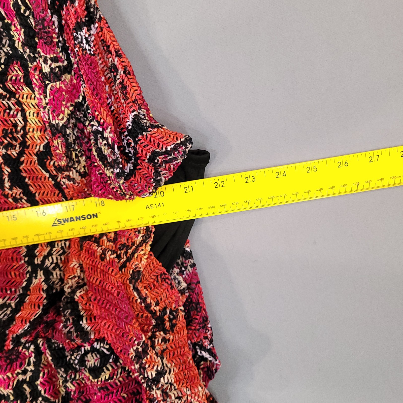 Cato Women’s XL Red Orange Black Lace Knit Top V-Neck Tie Front