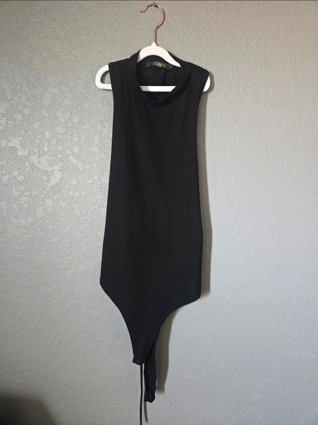 Day G Women’s Black One-Piece Bodysuit L Regular Sleeveless Wireless Solid