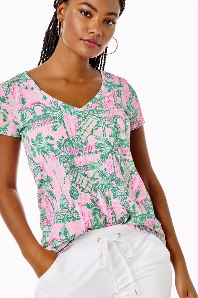 Lilly Pulitzer Etta V-Neck T-Shirt Womens M Pink Green Tropical Palm Slub Cotton
