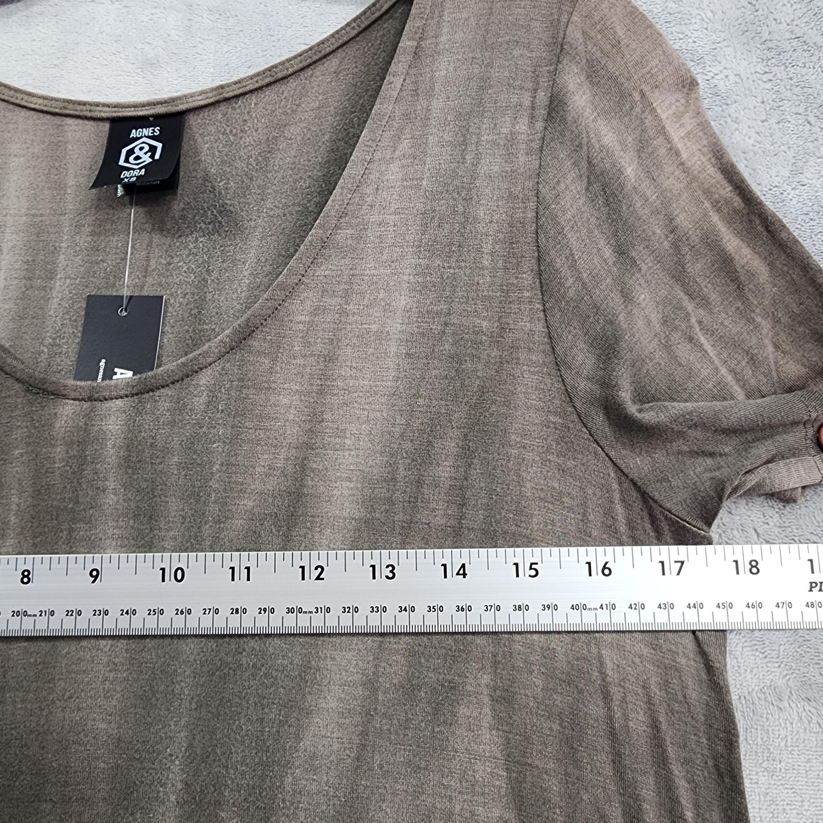 NEW Agnes & Dora Top Womens XS Brown Everyday Tee Scoop Neck Tunic Short Sleeve