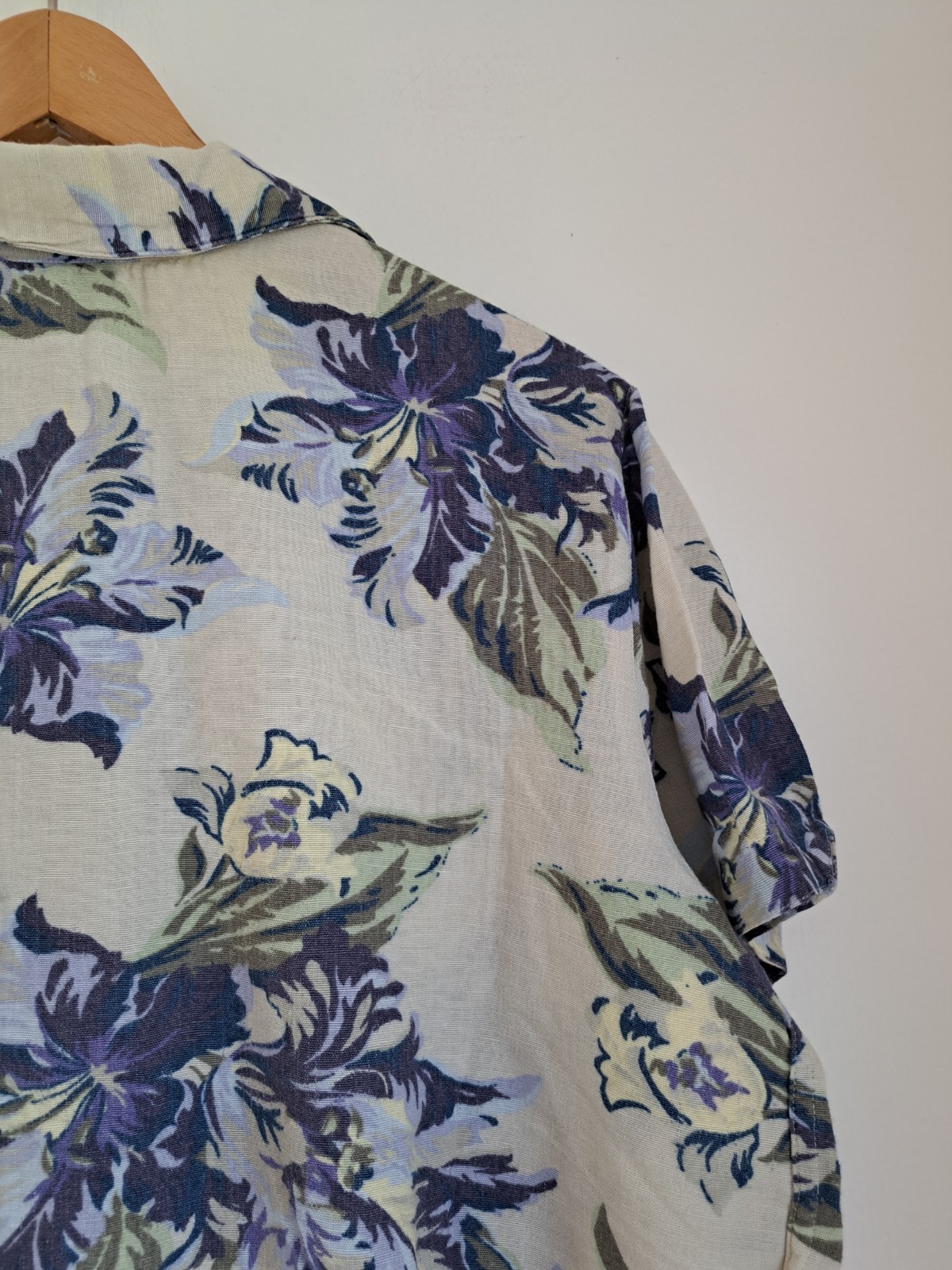 North Crest Floral Blouse Size L Linen Mix Boxy Pocket Slight Stretch