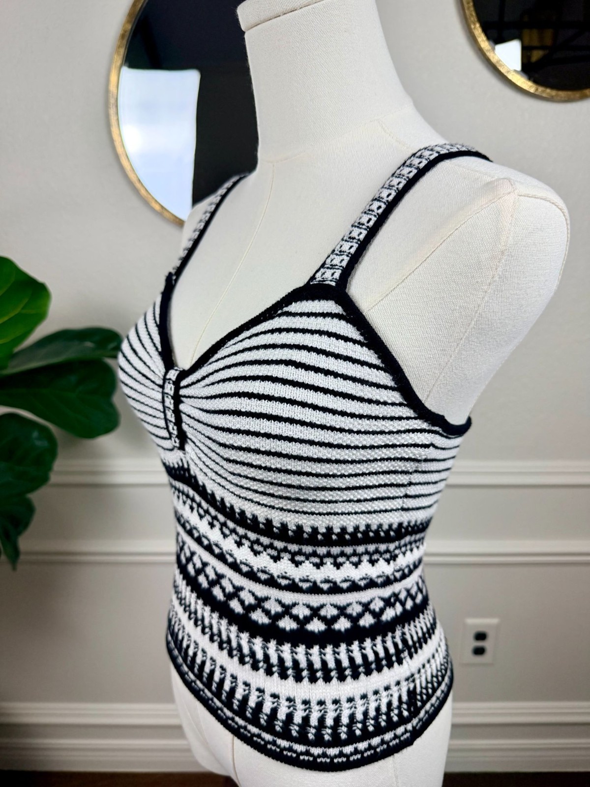 Chic minimalist Cottagecore Rachel Zoe Knit Crop Top | Soft Girl | XS | EUC