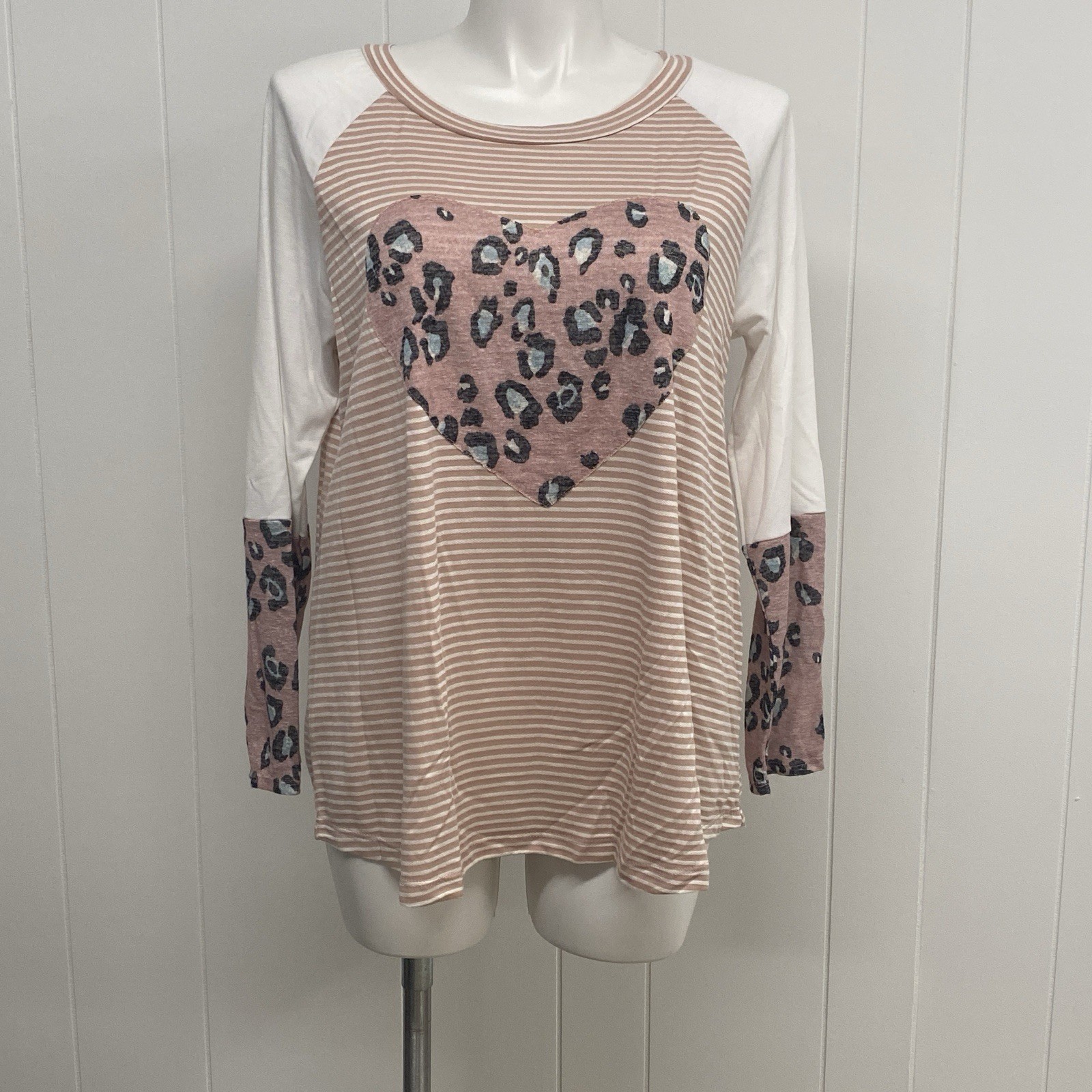 ODDY Top Womens Plus 3XL Pink Wild at Heart Raglan Long Sleeve Soft Tunic NWT