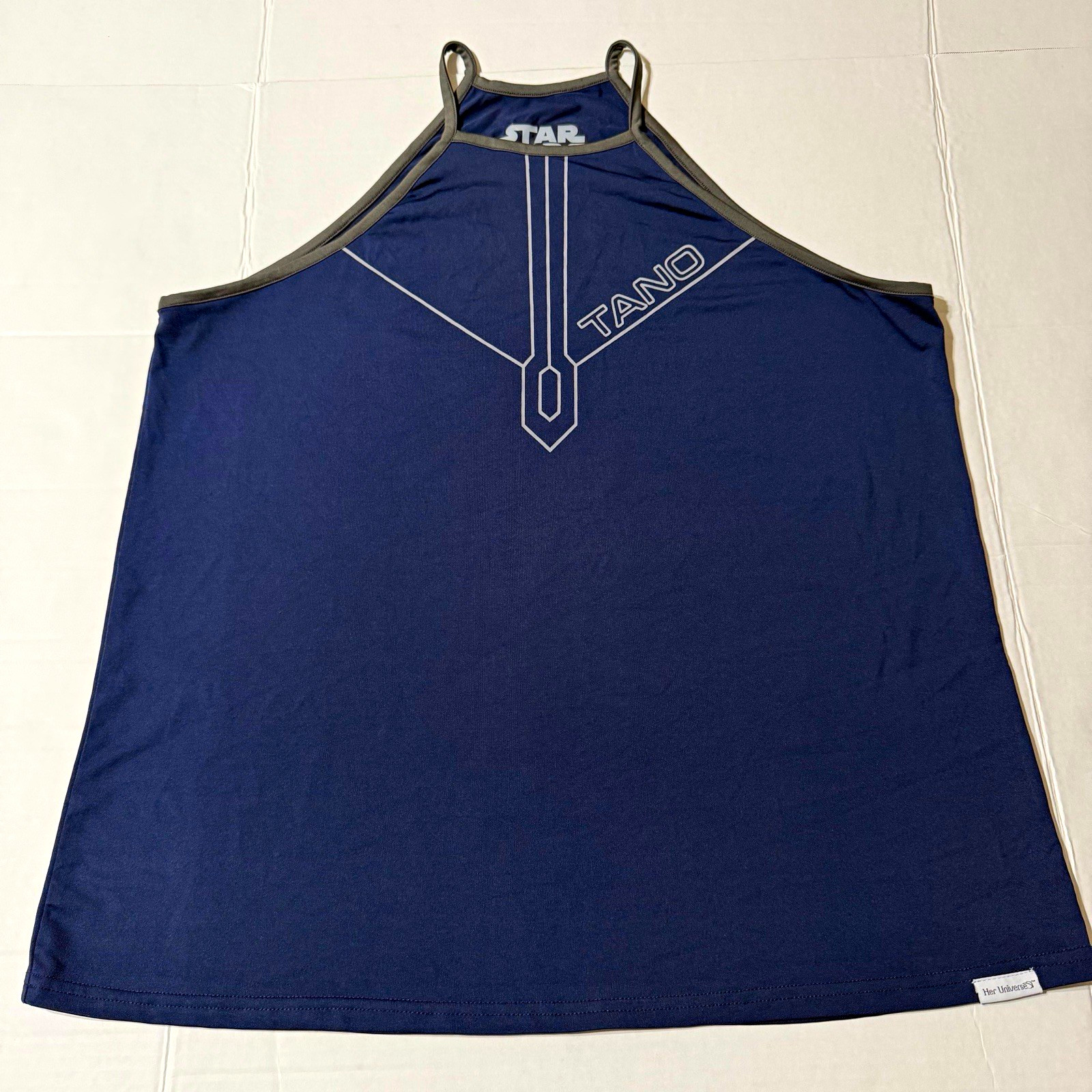 Her Universe Star Wars: The Clone Wars Ahsoka Tano activewear tank top – Size L