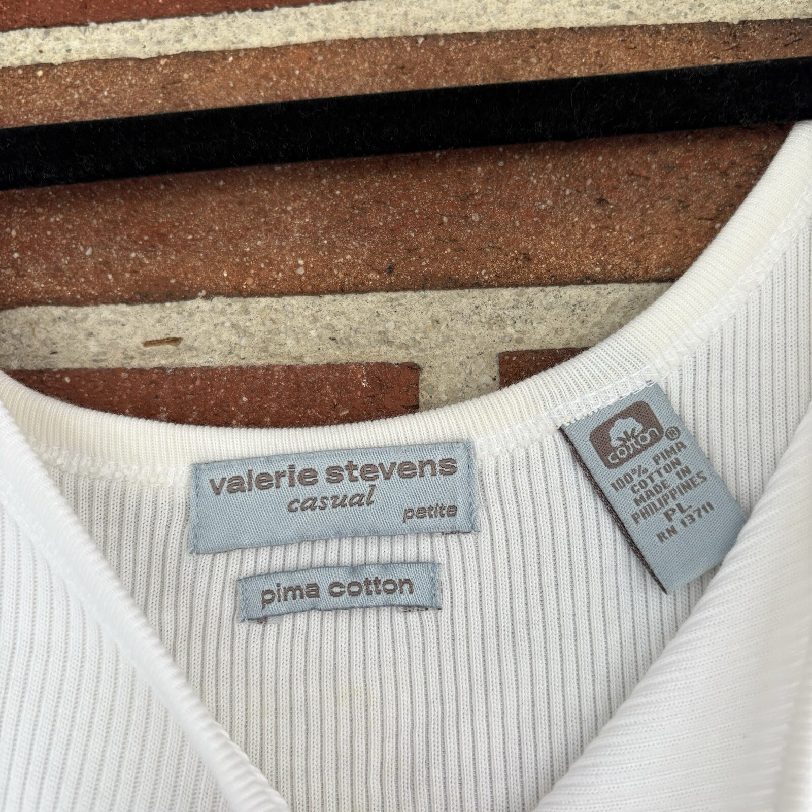 Valerie Stevens Casual Pima Cotton Ribbed White Tank Top Tie V-Neck Sz PL A3511