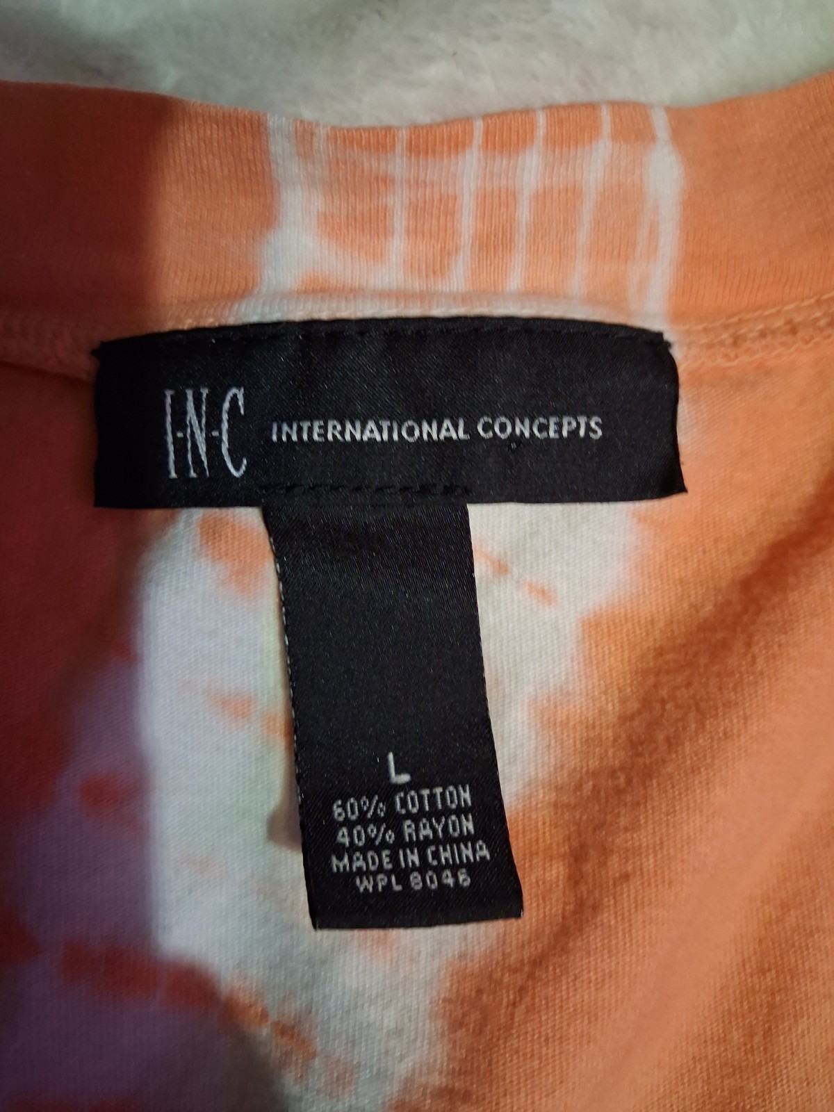 I.N.C. ~Womens Orange Tyedye Pattern,Cute, Bedazzeled,V-neck Tshirt Size Large