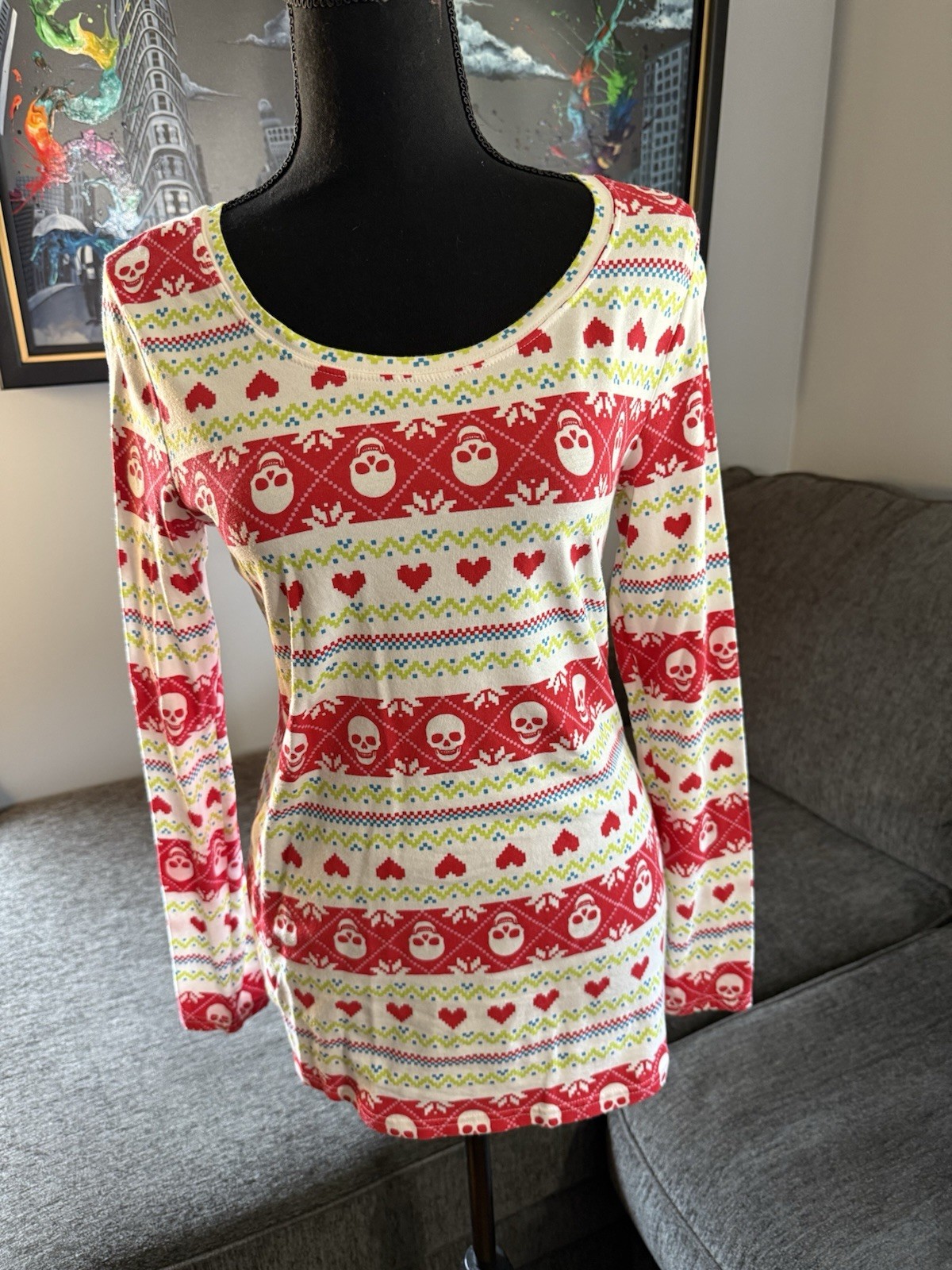 No Boundaries Long Sleeve – Skull And Hart Pattern – Size Lg (11-13) FLAW