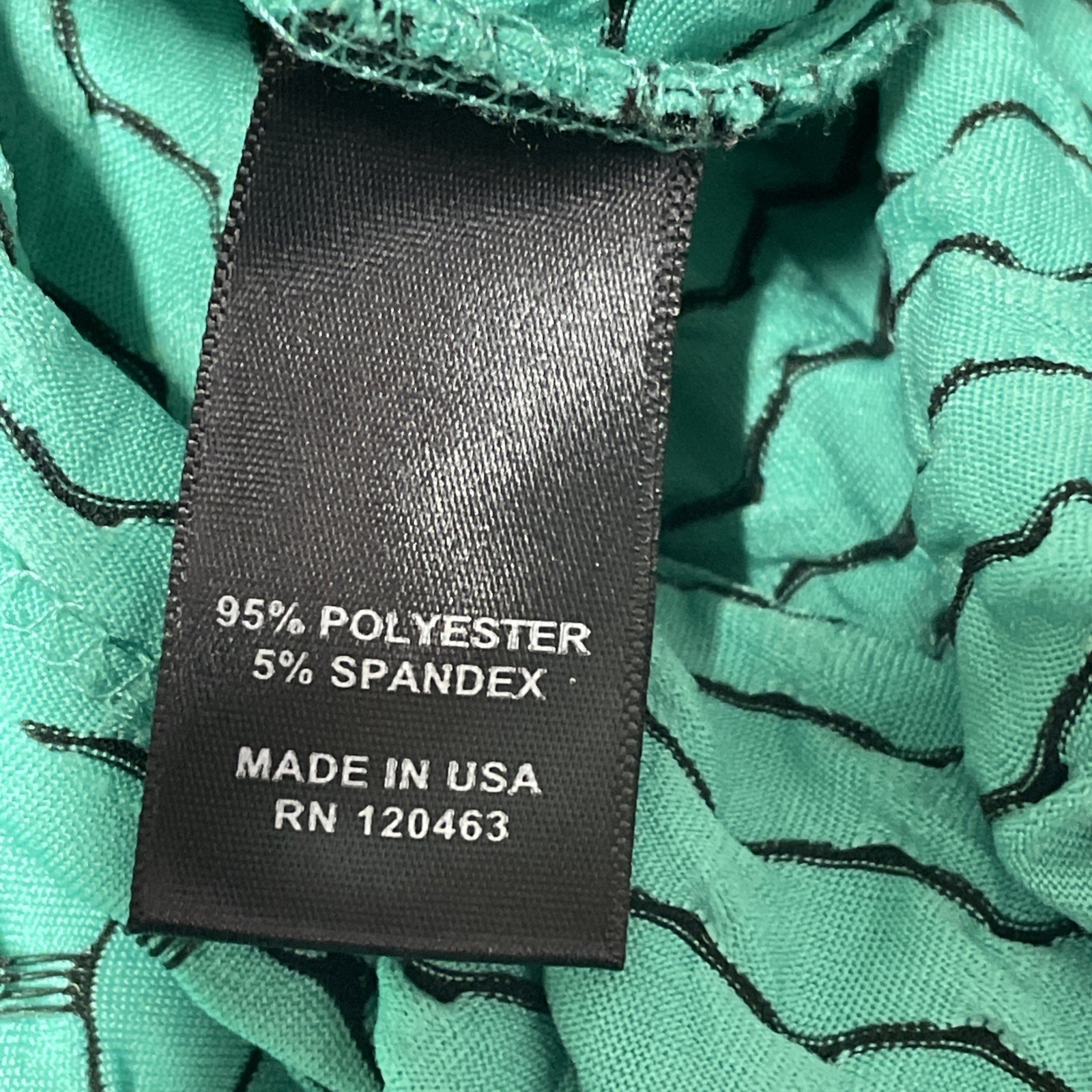 Peck & Peck – Green & Black Textured Blouse Size Large – Funky Buttons/80s Retro