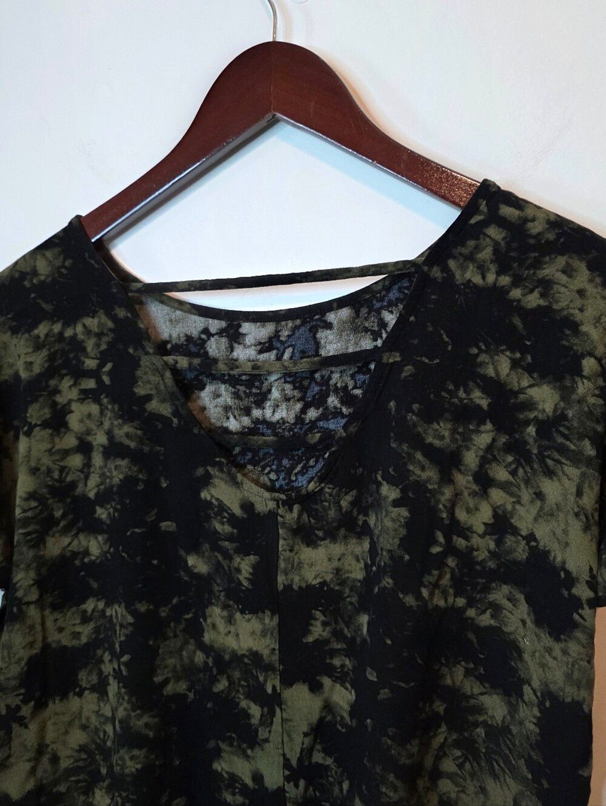 Rock & Republic Green Black Tie Dye Top Size Medium Boho Grunge