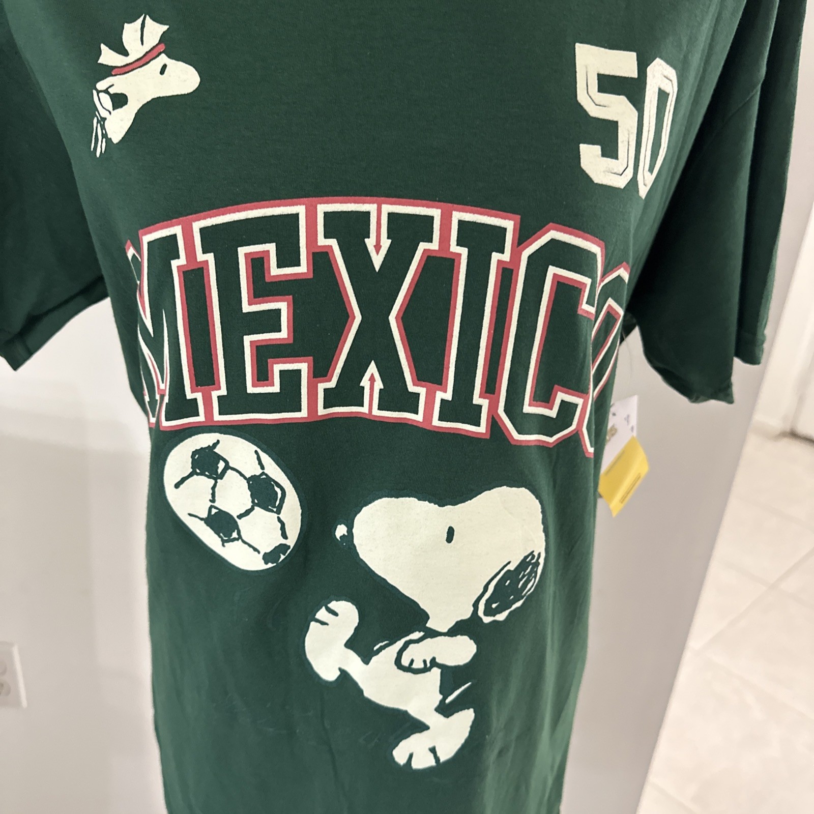 PEANUTS Women’s t-shirt Word Cup Soccer MEXICO Size L