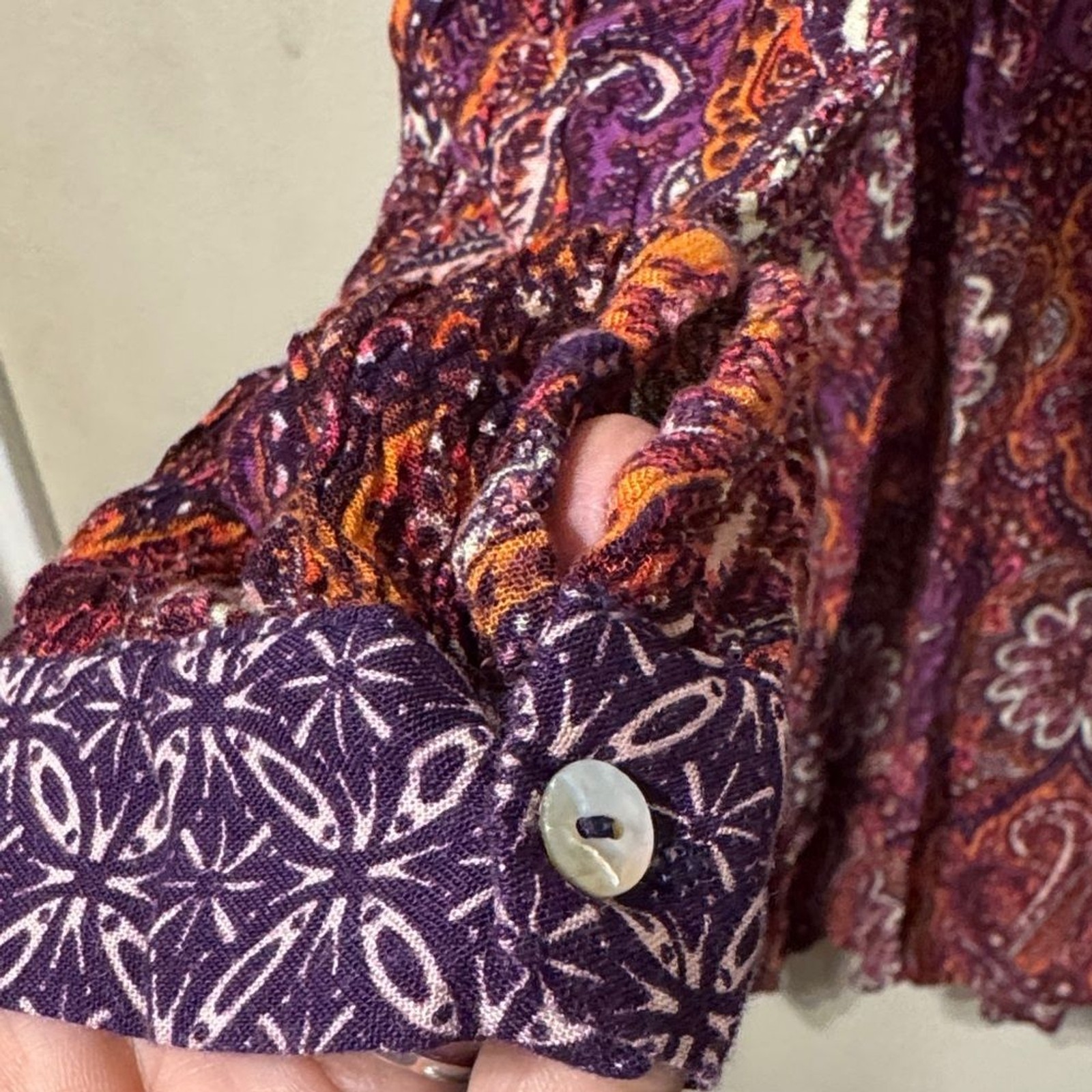 World Market Paisley Print Bohemian Style Tunic sz L /XL V-Neck Peasant Style