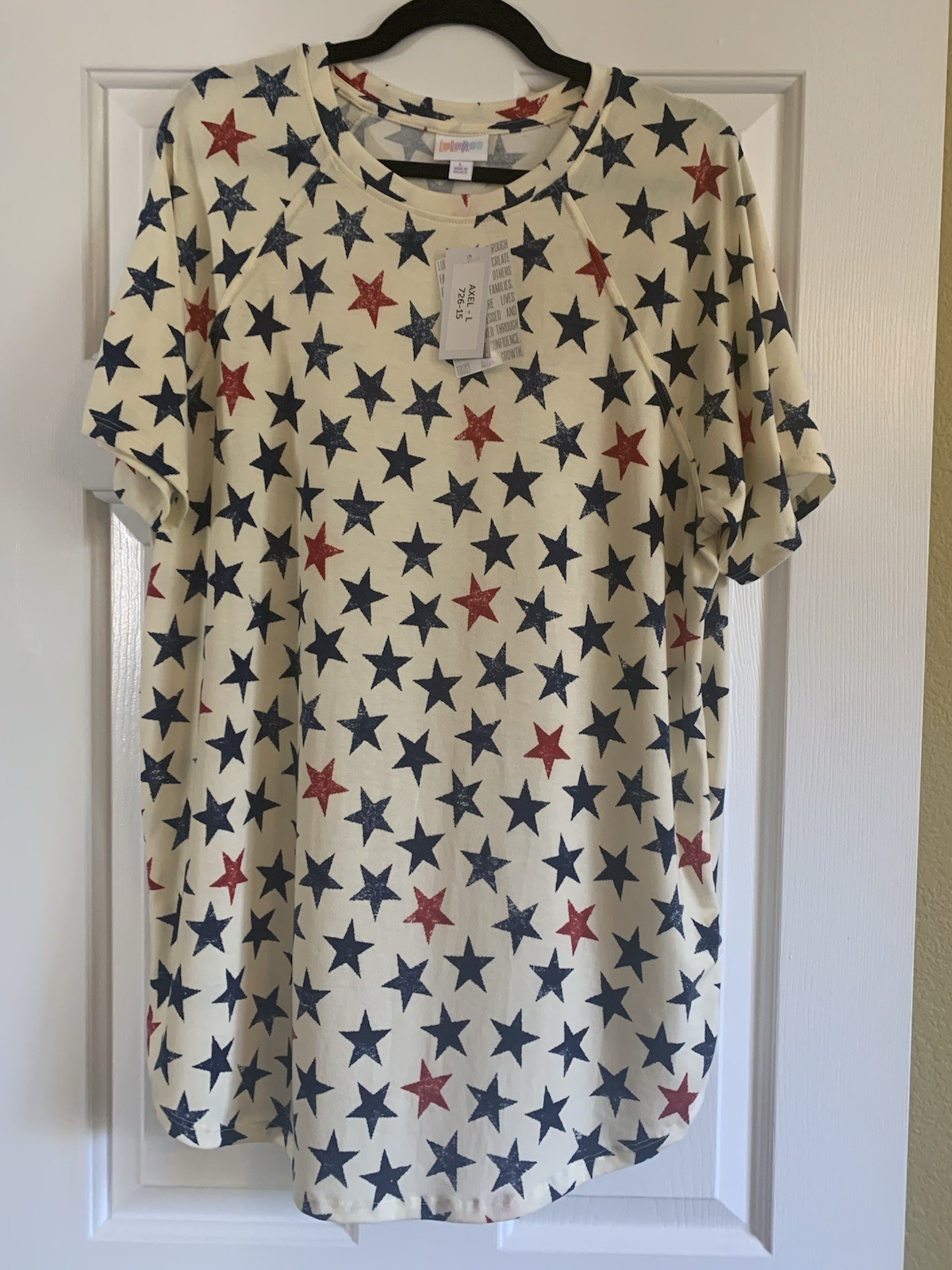 LuLaRoe Axel~Women’s Short Sleeve Raglan Style NWT Size L Patriotic Top