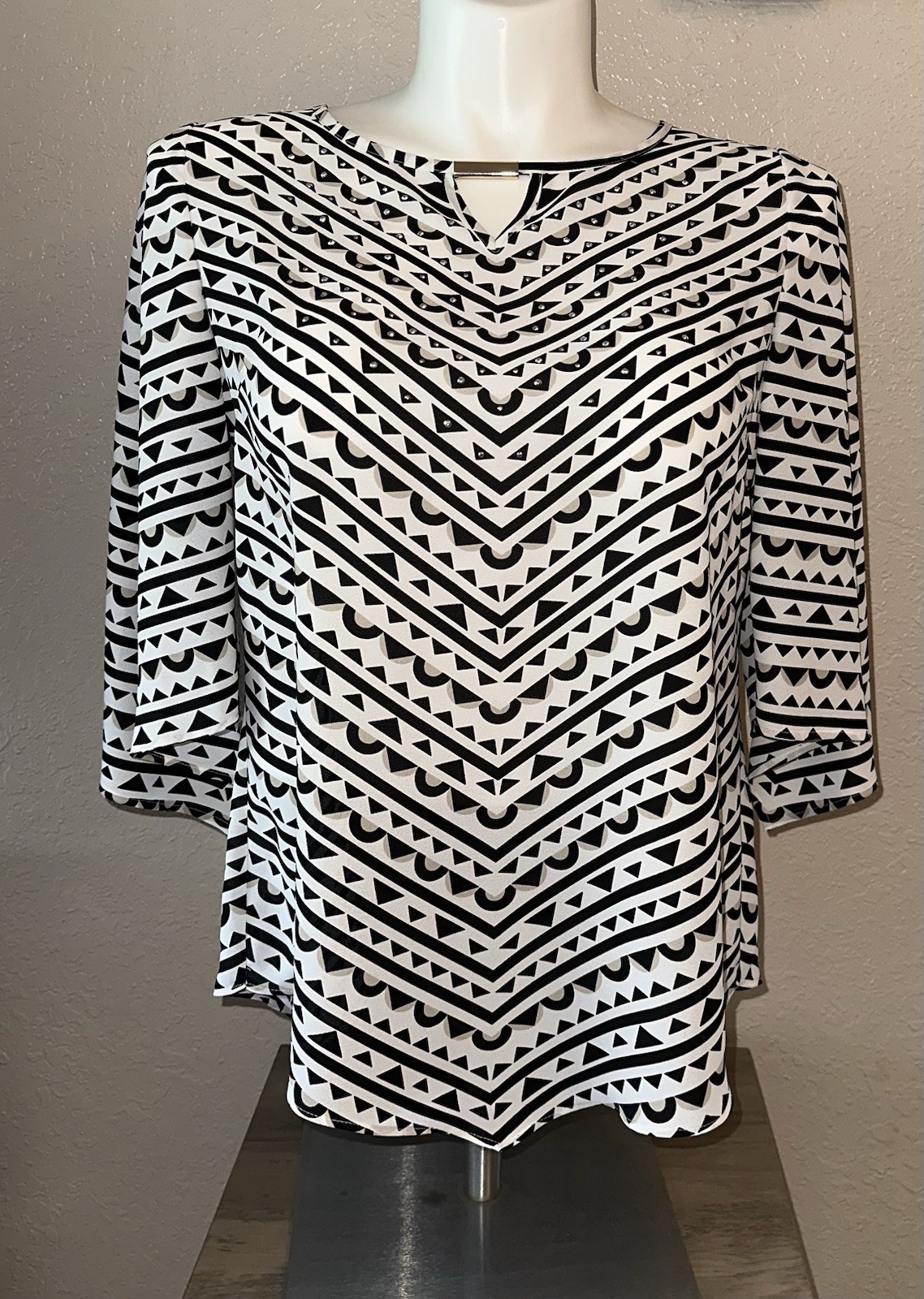 JM Collection Brand From Macy*s Womens Size Medium P Print Blouse