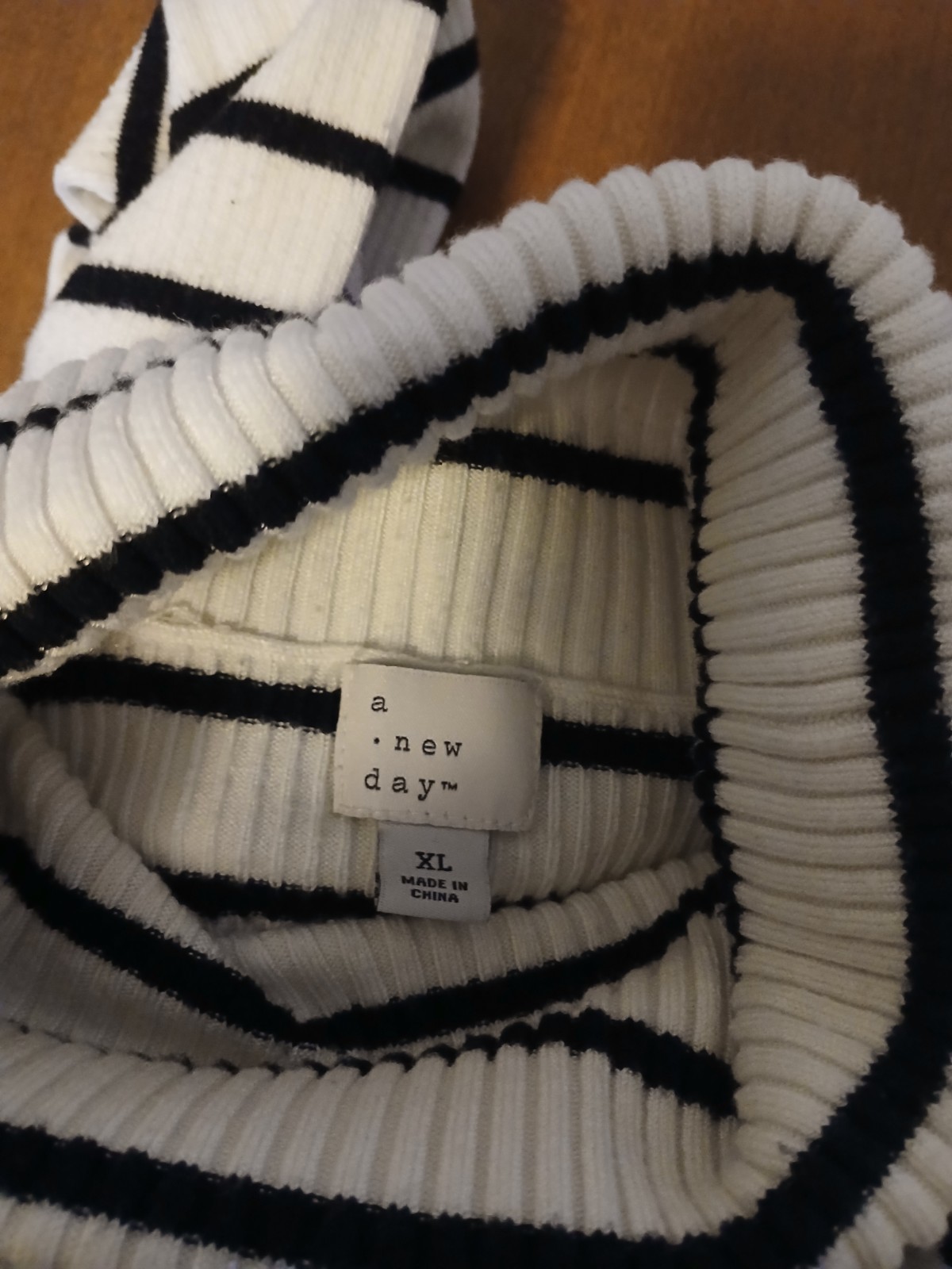 A New Day Women’s XL Striped Turtleneck Long Sleeve Shirt White Black NWOT
