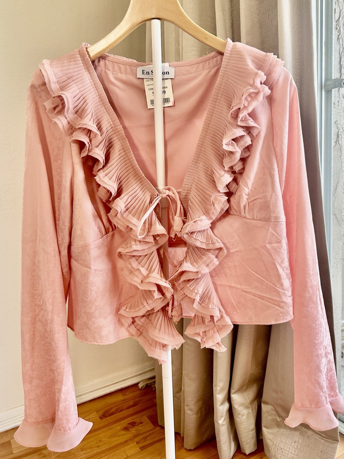 En Saison Pink Floral Chiffon Ruffle Pleated Tie-Front V-Neck Blouse M