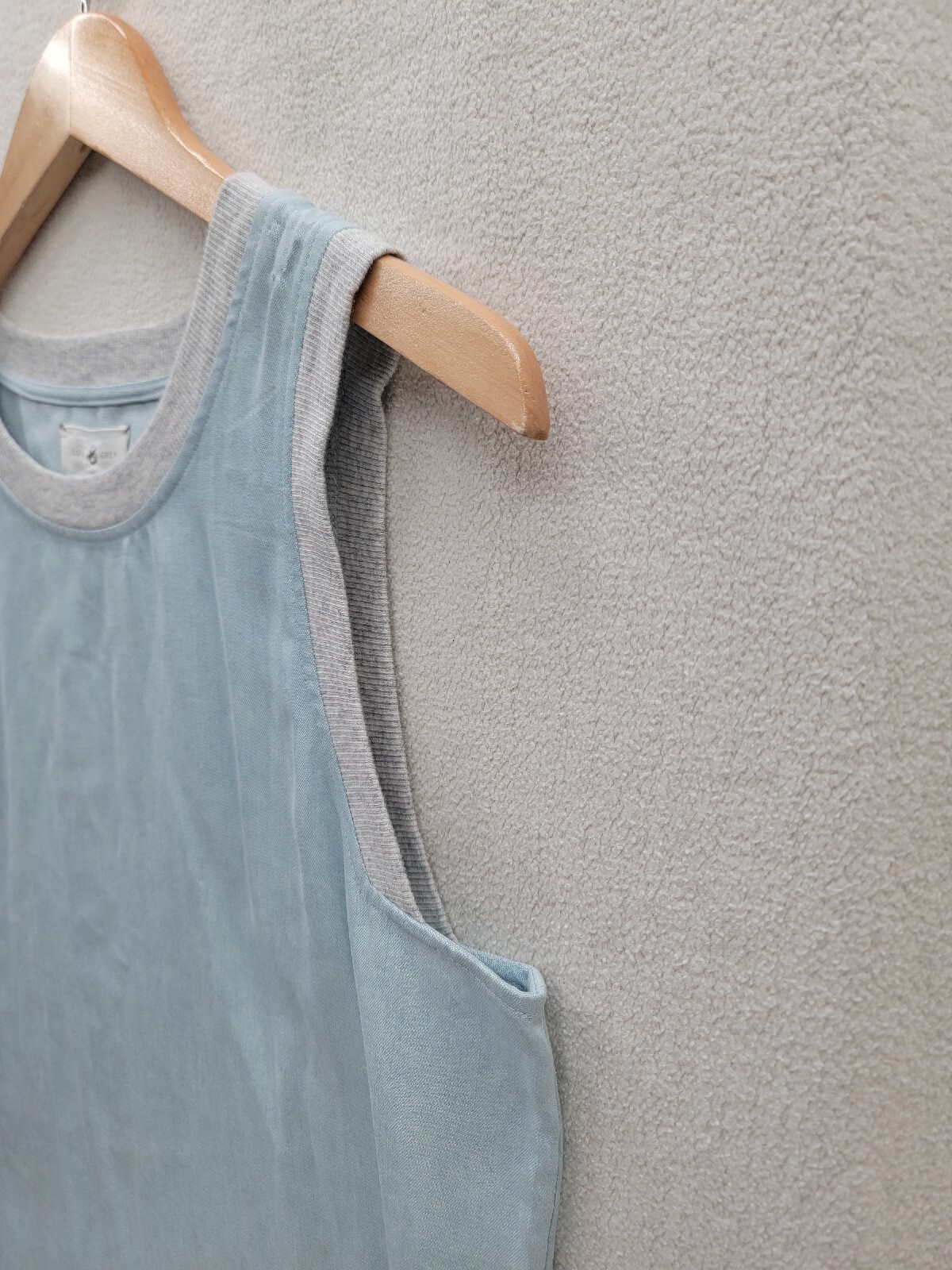 NWT Lou & Grey Blue & Gray Sleeveless Lyocell $44 Top Size- S