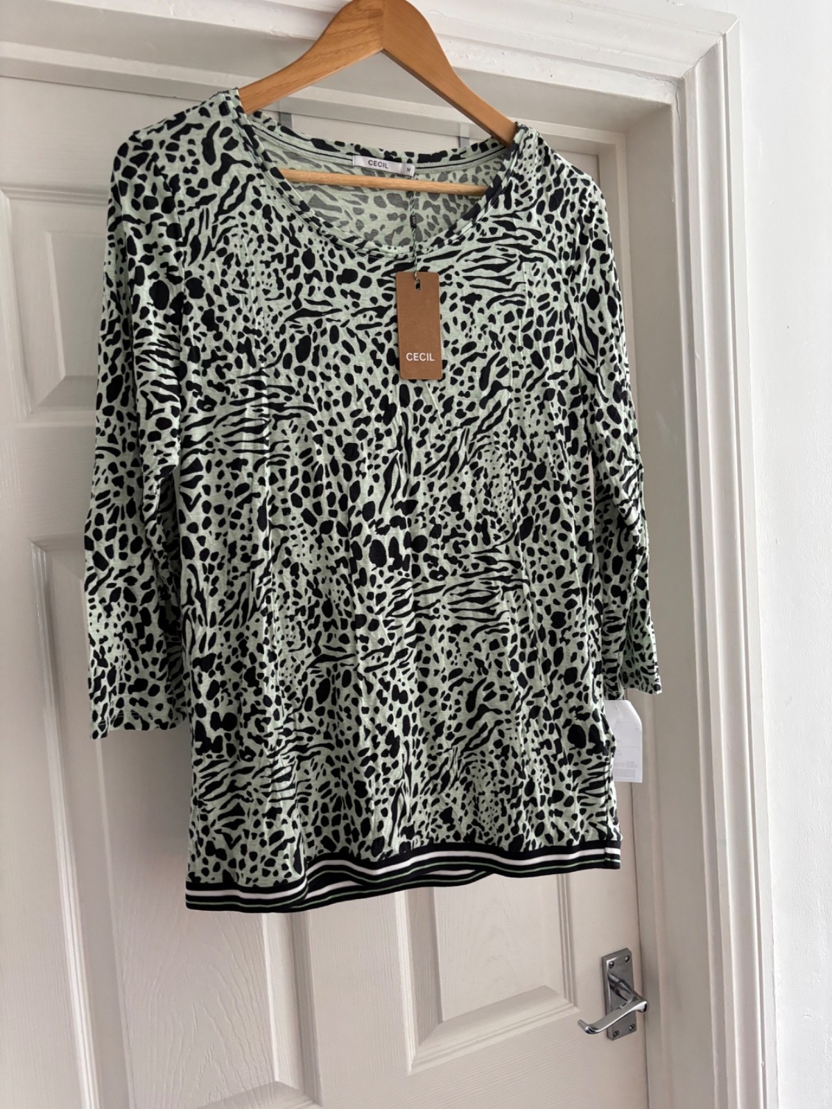 Ladies Size 12 Green/Black Top Cecil BNWT NEW RRP £29.99 Sleeves Animal Print