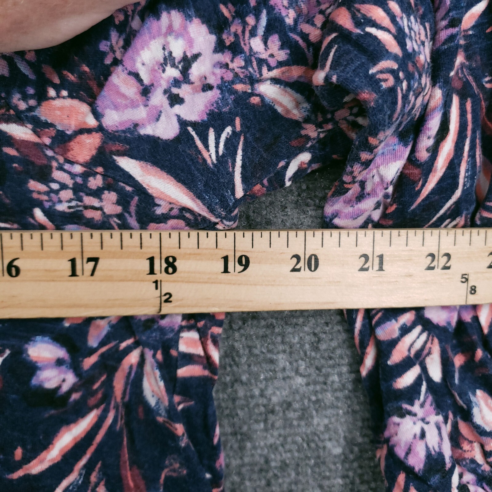 Vintage America Top Womens Medium Purple Floral Swing Long Sleeves Casual Blouse