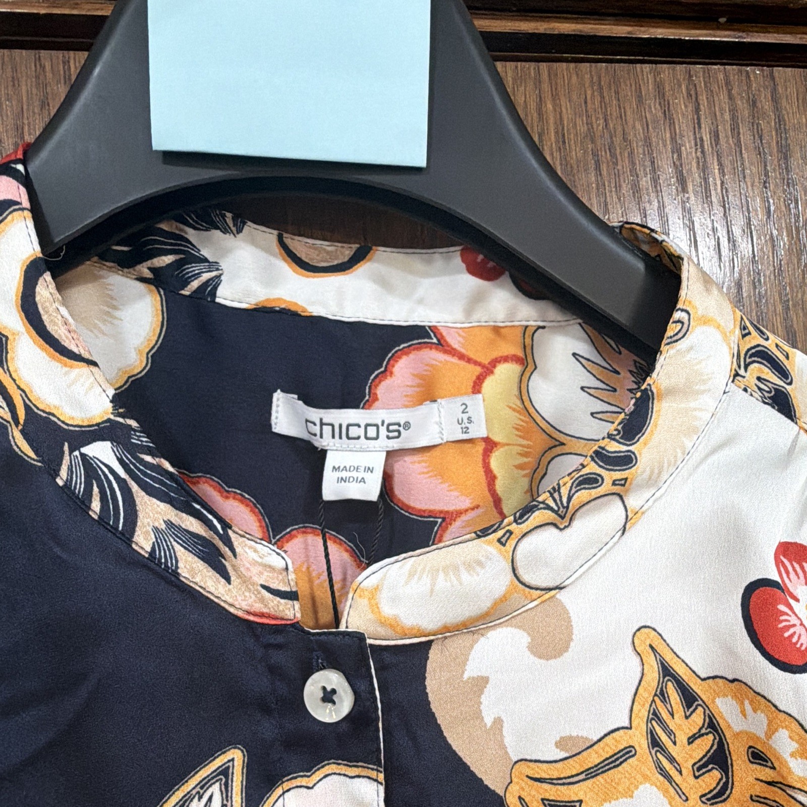 Chico’s Navy Baroque Floral Collared Button Front Flutter Sleeve Tie Blouse Sz 2