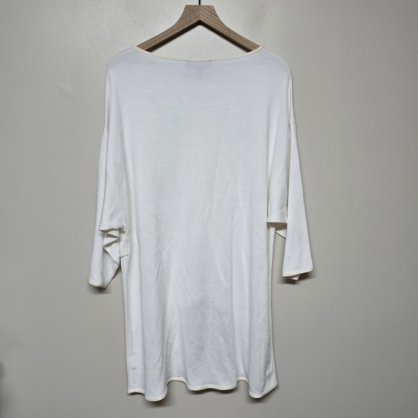 St. John White Bianco Tunic Top Medium M 100% Viscose Asymmetrical Hem New