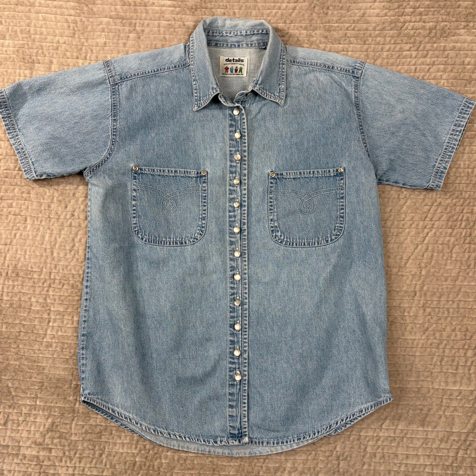 Details Sportswear Vintage Denim Button Down Shirt Light Wash Short Sleeve S/M