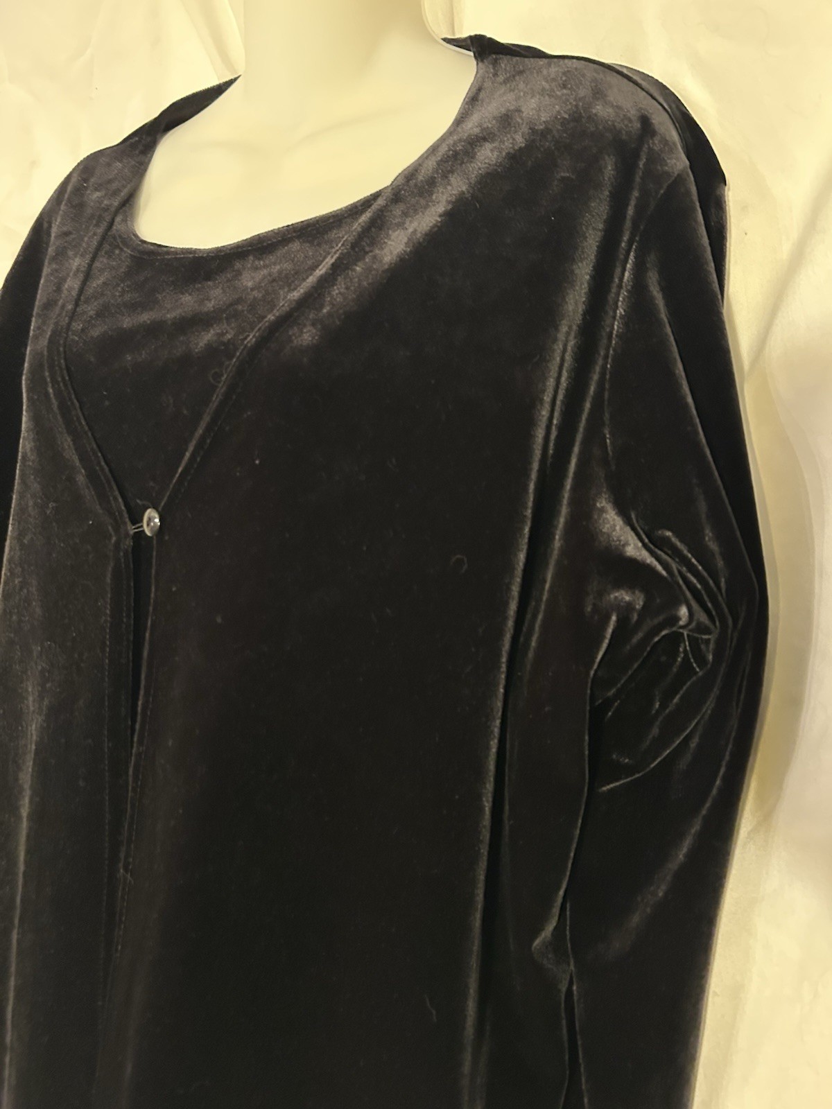 Jonden by Linda Leal Black Velvet Scoop Neck Long Sleeve Button Blouse L/XL