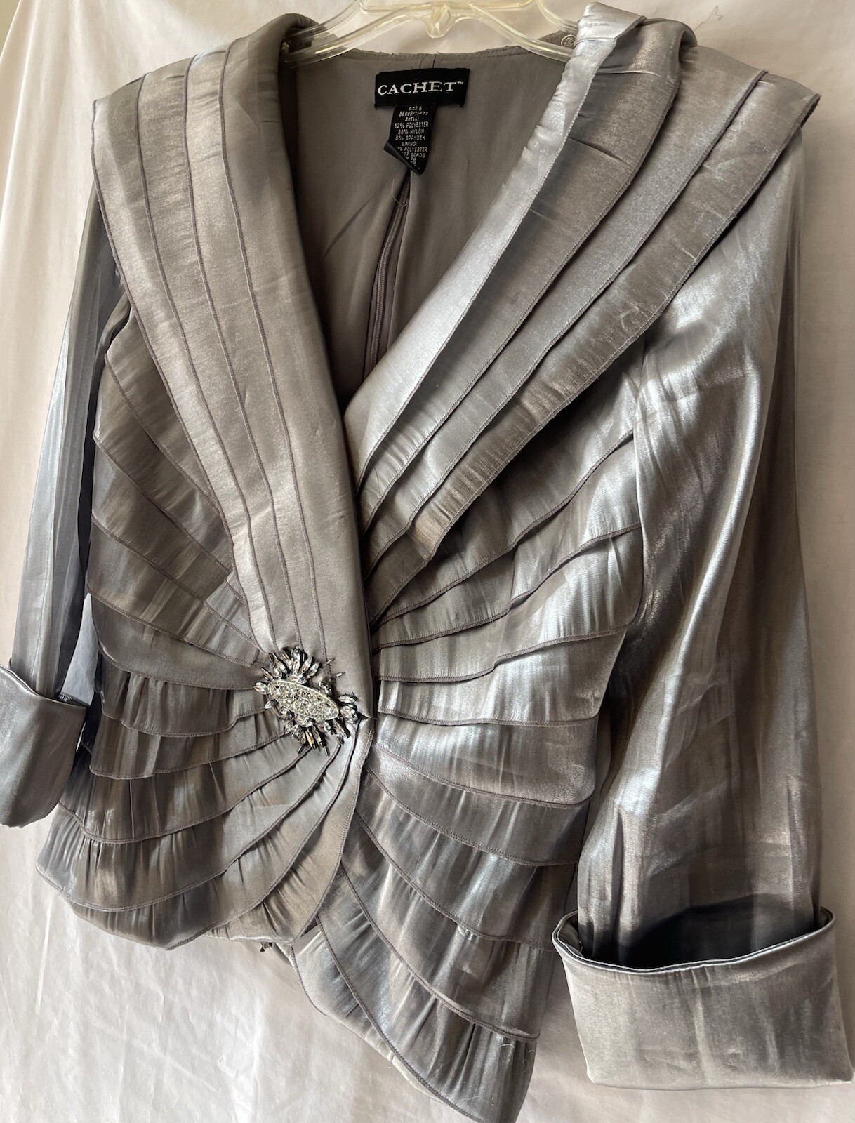 CACHET, Women’s 6 Silver Metallic Dressy Pleated Blouse Rhinestone Accent Worn 1