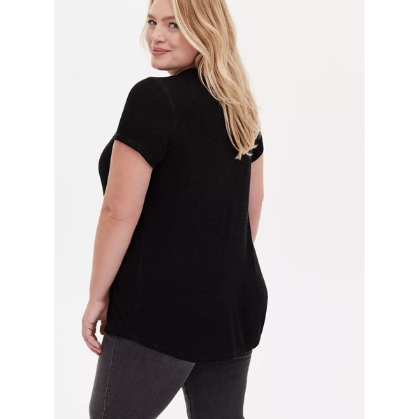 NEW Torrid Whiskey Girl Classic Fit Crew Tee Top Black M Graphic T-Shirt