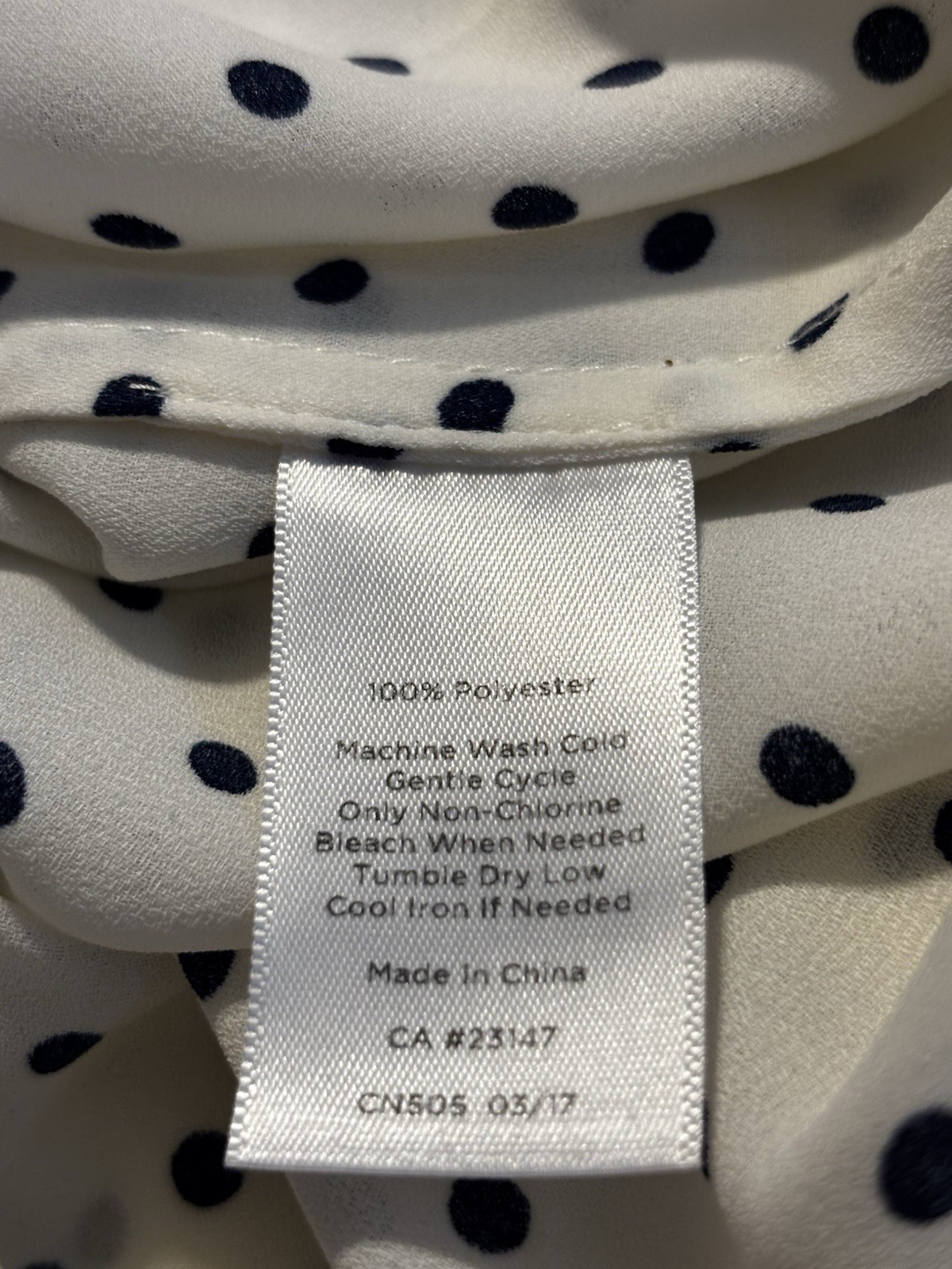 Talbots Coastal Preppy Old Money Quiet Luxury Polka Dot Silky Satin Size M