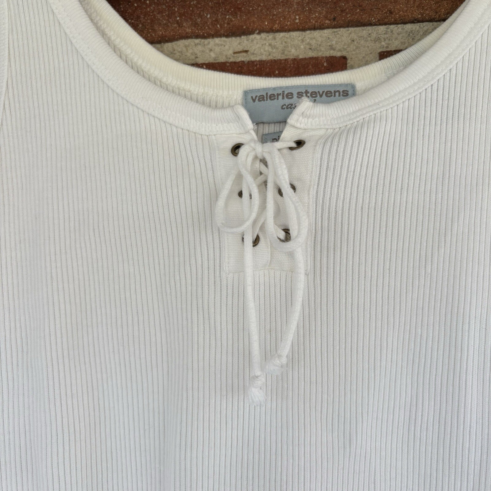 Valerie Stevens Casual Pima Cotton Ribbed White Tank Top Tie V-Neck Sz PL A3511