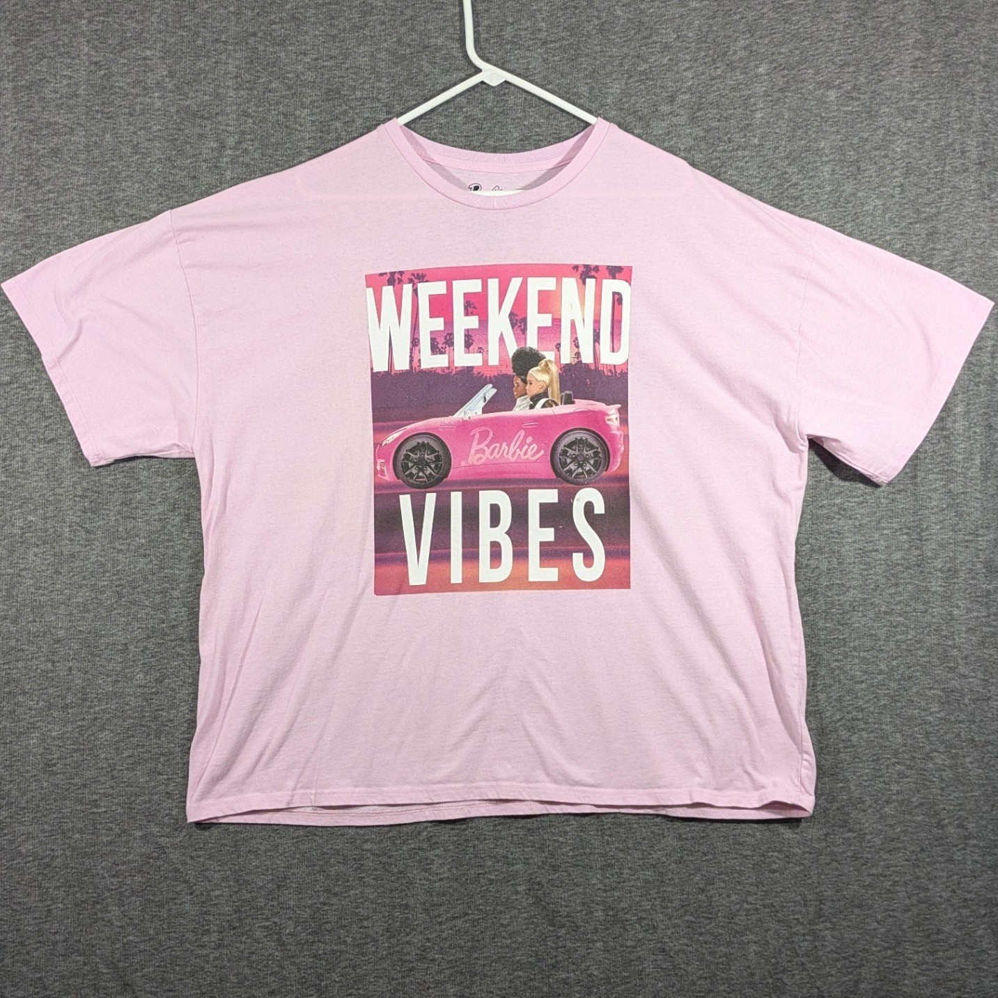 Barbie Weekend Vibes Pink Graphic Tee Short Sleeve Relaxed Fit Size XL