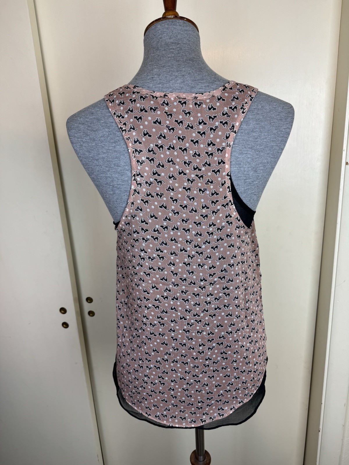 TCEC Women’s Small Racerback Tank Top Cat Pattern Blush Pink and Black