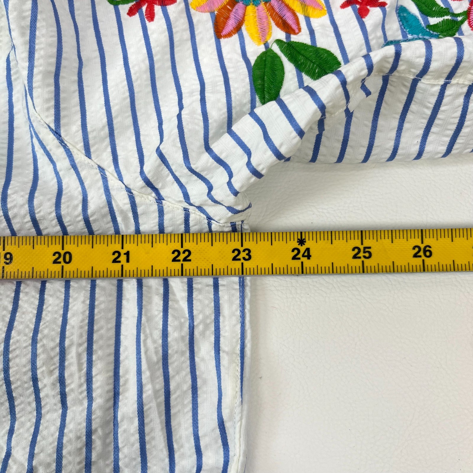 NWOT John Mark Embroidered Floral Stripe 3/4 Sleeves Top Blouse Shirt Size L
