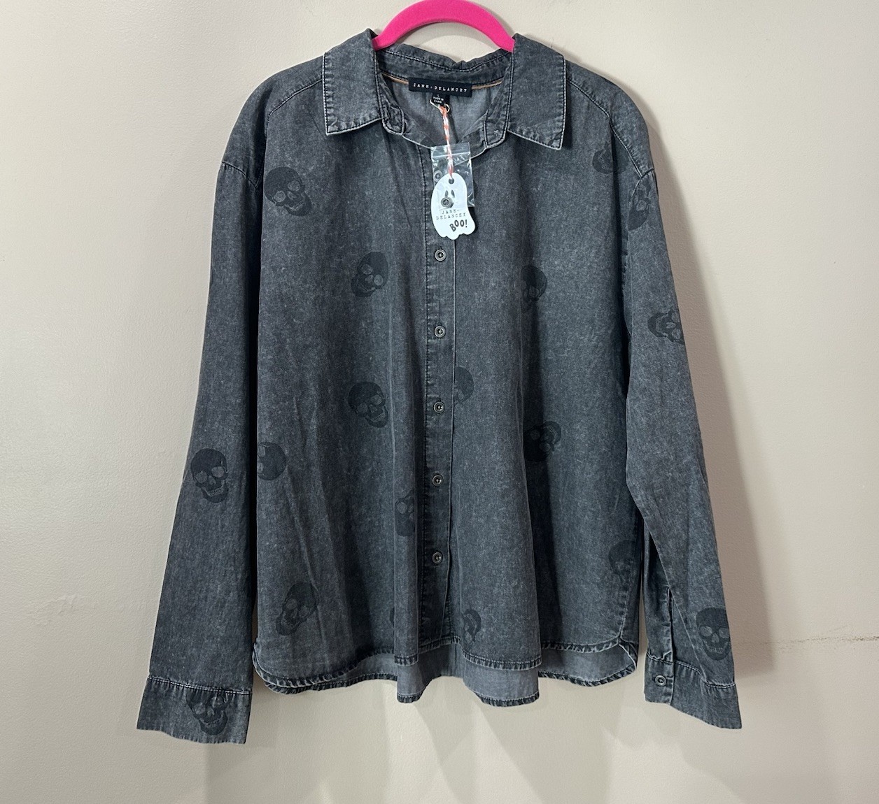 NWT Jane & Delancey Black Gray Skull Print Button Down Shirt Top Women Large