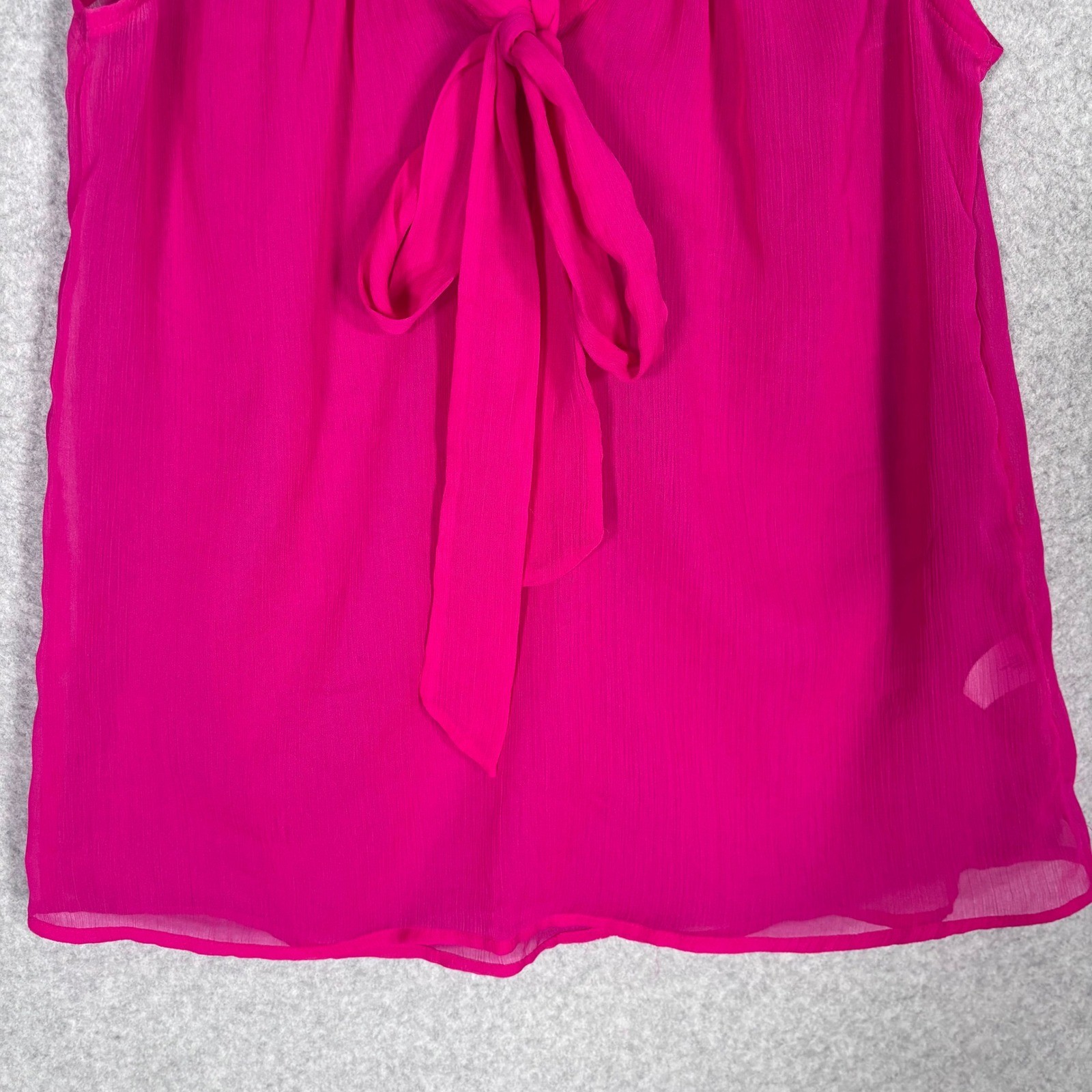 Old Navy Sheer Tie Neck Blouse Small Pink Chiffon Pleated Tank Top Feminine