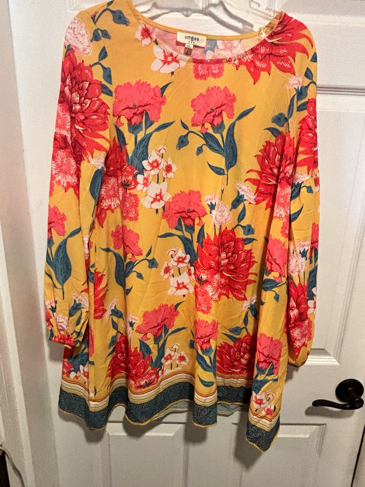 Umgee Women’s Yellow Floral Round Neck Long Sleeve Tunic Blouse Size S