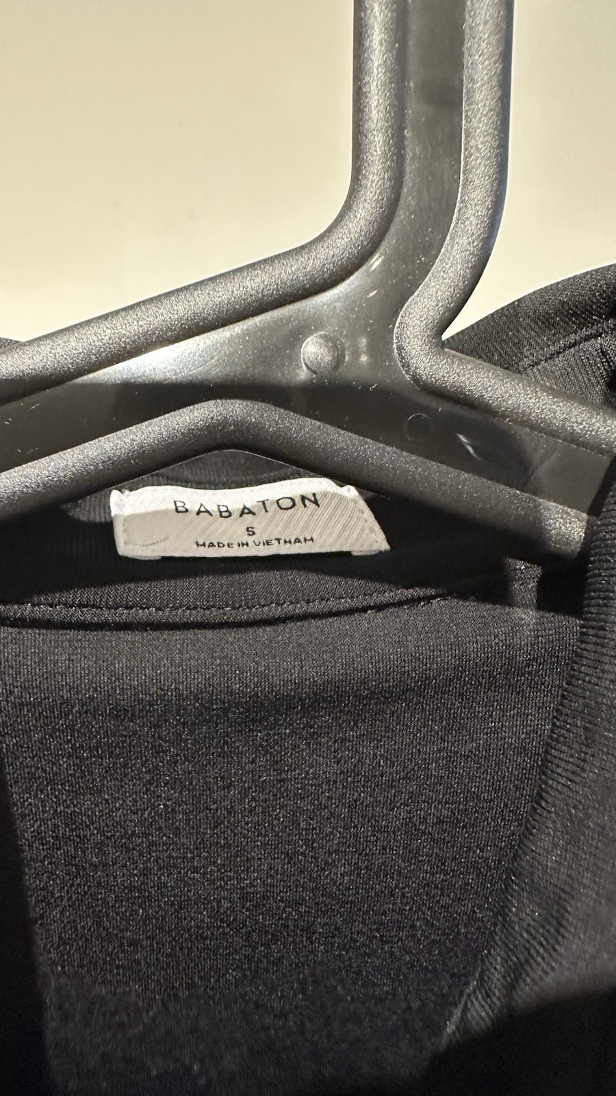 Aritzia babaton T-shirt Black Size Small