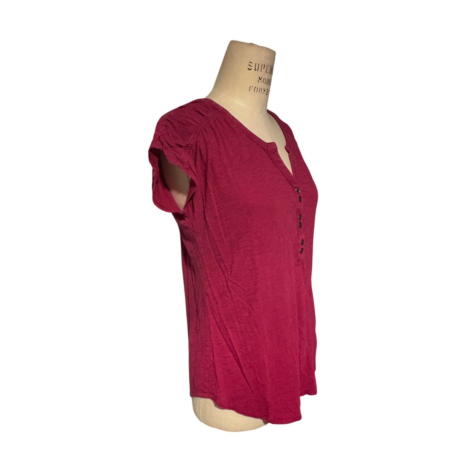 Lucky Brand Womens Knit Henley Top Berry Pink Cap Sleeve Button V-Neck M Basic
