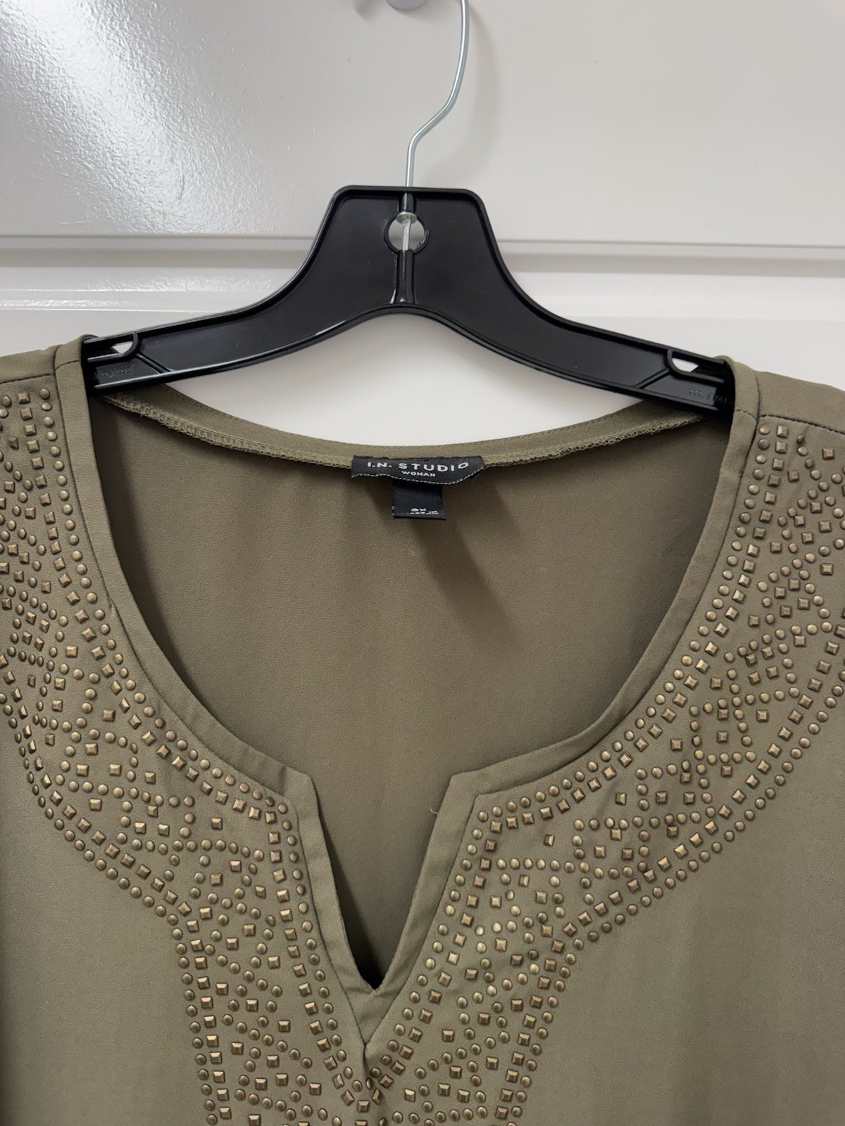 3X I.N. Studio Woman Blouse Top Pullover Green Beaded Sharkbite Hem New NWT A3