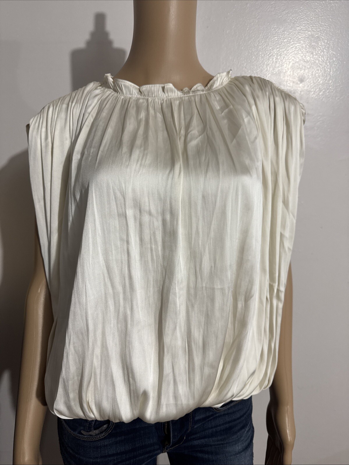 EASEL LOS ANGELES PEARL SATIN CINCHED BLOUSE LARGE Women’s NEW!