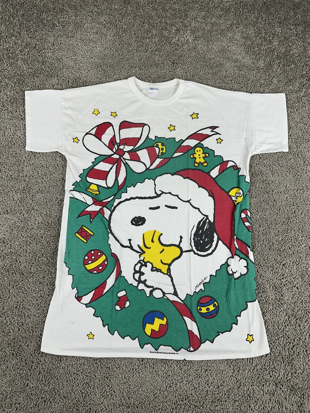 VINTAGE Snoopy Flirts Shirt Womens One Size Oversized Single Stitch 70s Schulz