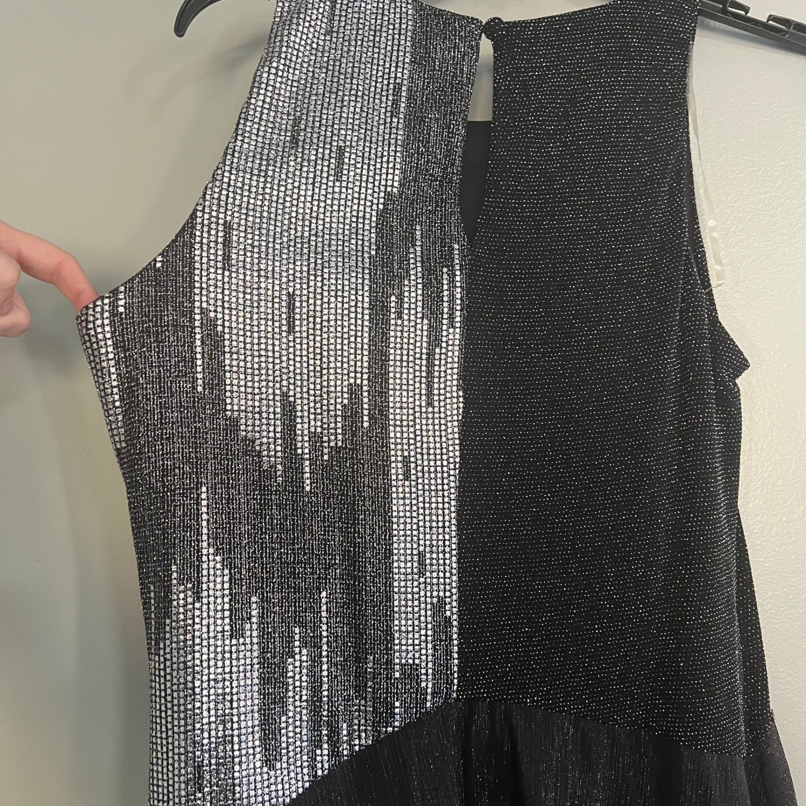 S. Levine Black Silver Metallic Colorblock Sharkbite Hem tunic top M whimsigoth