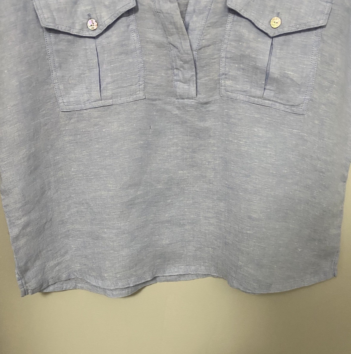 Nicole Miller Linen Short Sleeve Blouse Womens Size L Light Blue V-Neck Utility