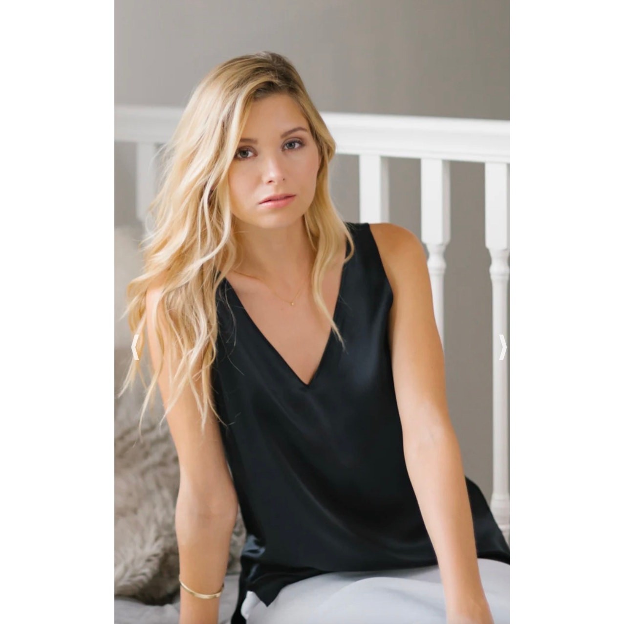RaVella Amalfi Silk V Neck Tank Top Black Classic Casual Wardrobe Women’s L