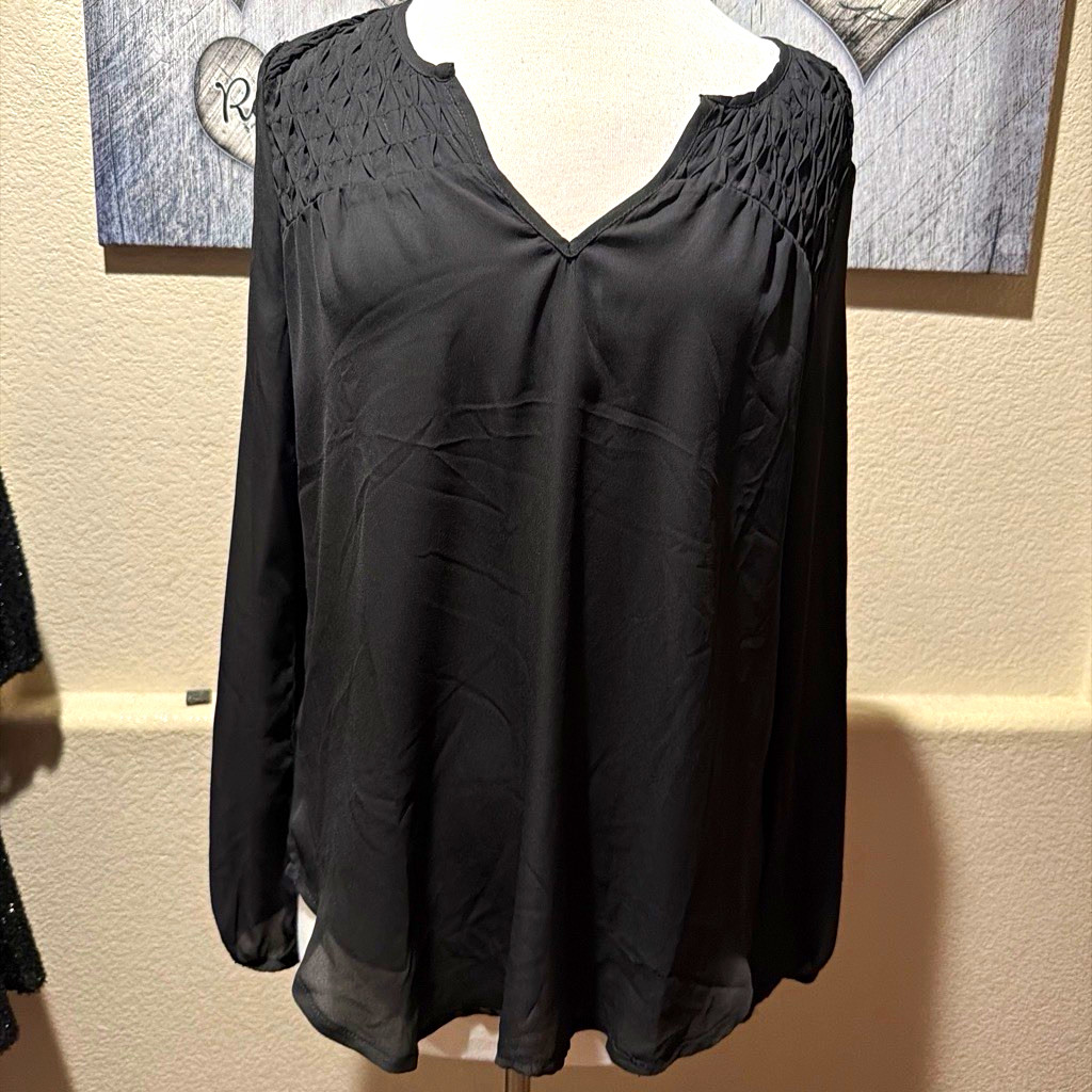 G by GUESS Black Solid V-Neck Smocked Yoke Long Sleeve Pullover Blouse XL