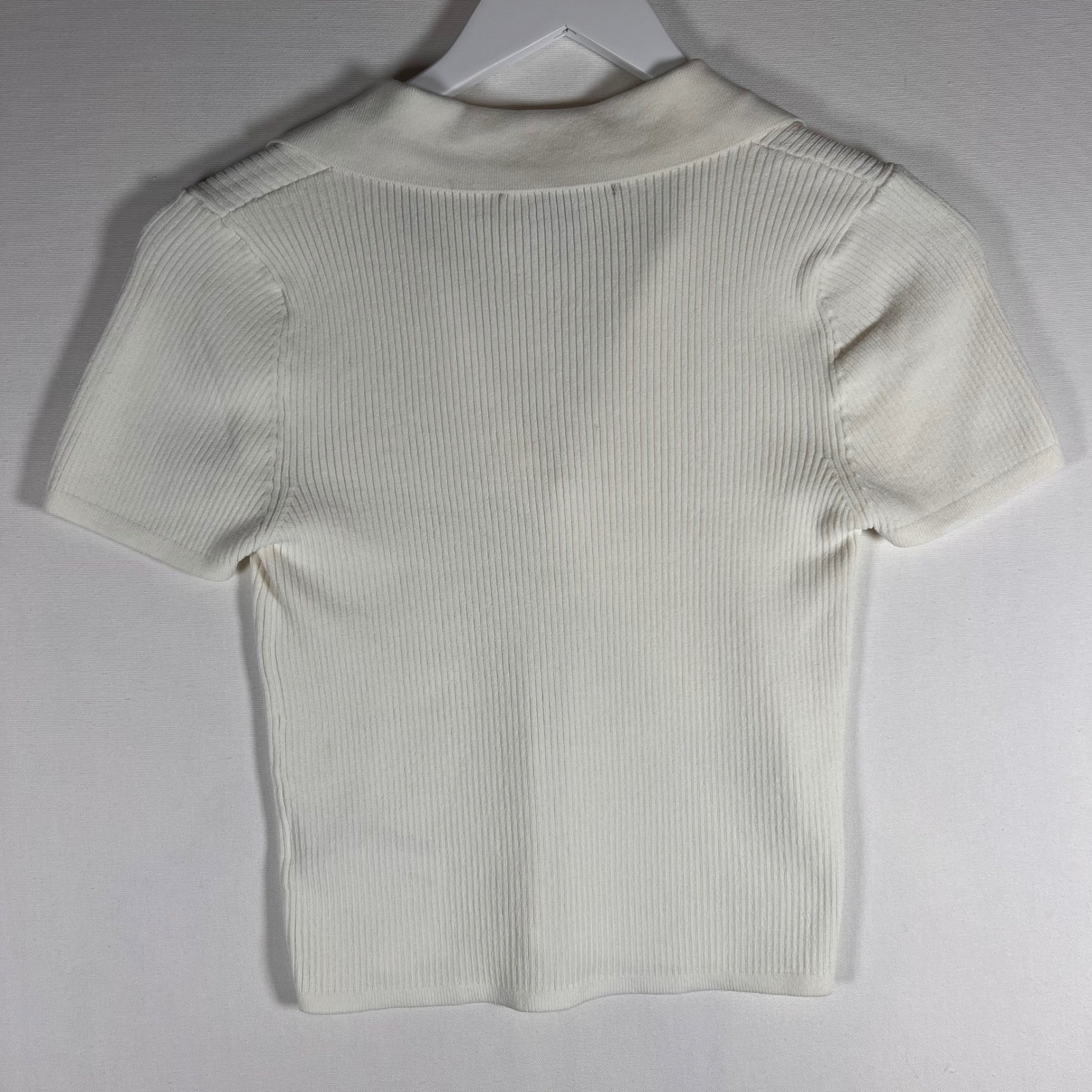 Forever 21 Polo Crop Top Womens Medium Ribbed Knit V-Neck Short Sleeve Cream