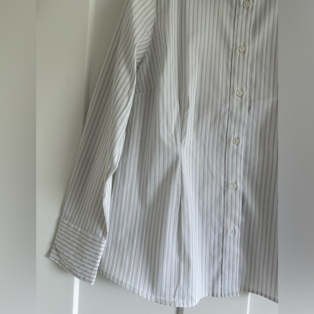 Women’s Pursuits ltd White Striped Button Down Shirt Size 10P